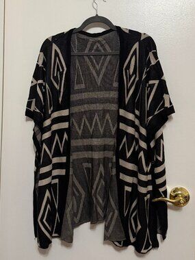 Black & Cream Geometric Knit Open Cardigan, Short Sleeve